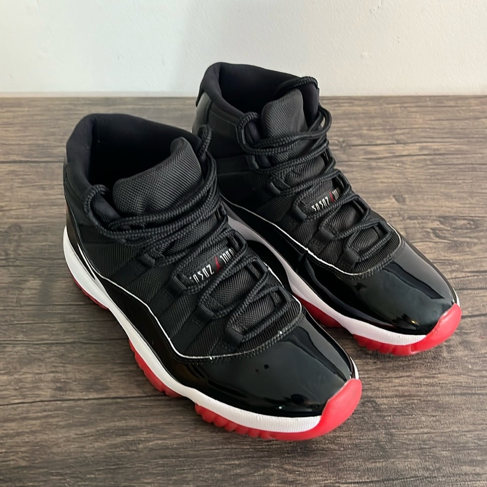 Lightly used Jordan 11 Retro “Bred”